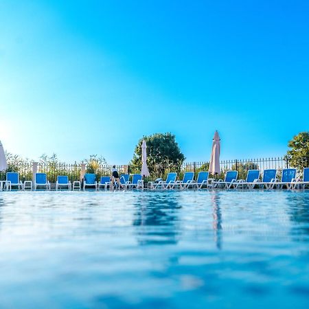 קרנבו Speranta Hotel & Villas מראה חיצוני תמונה