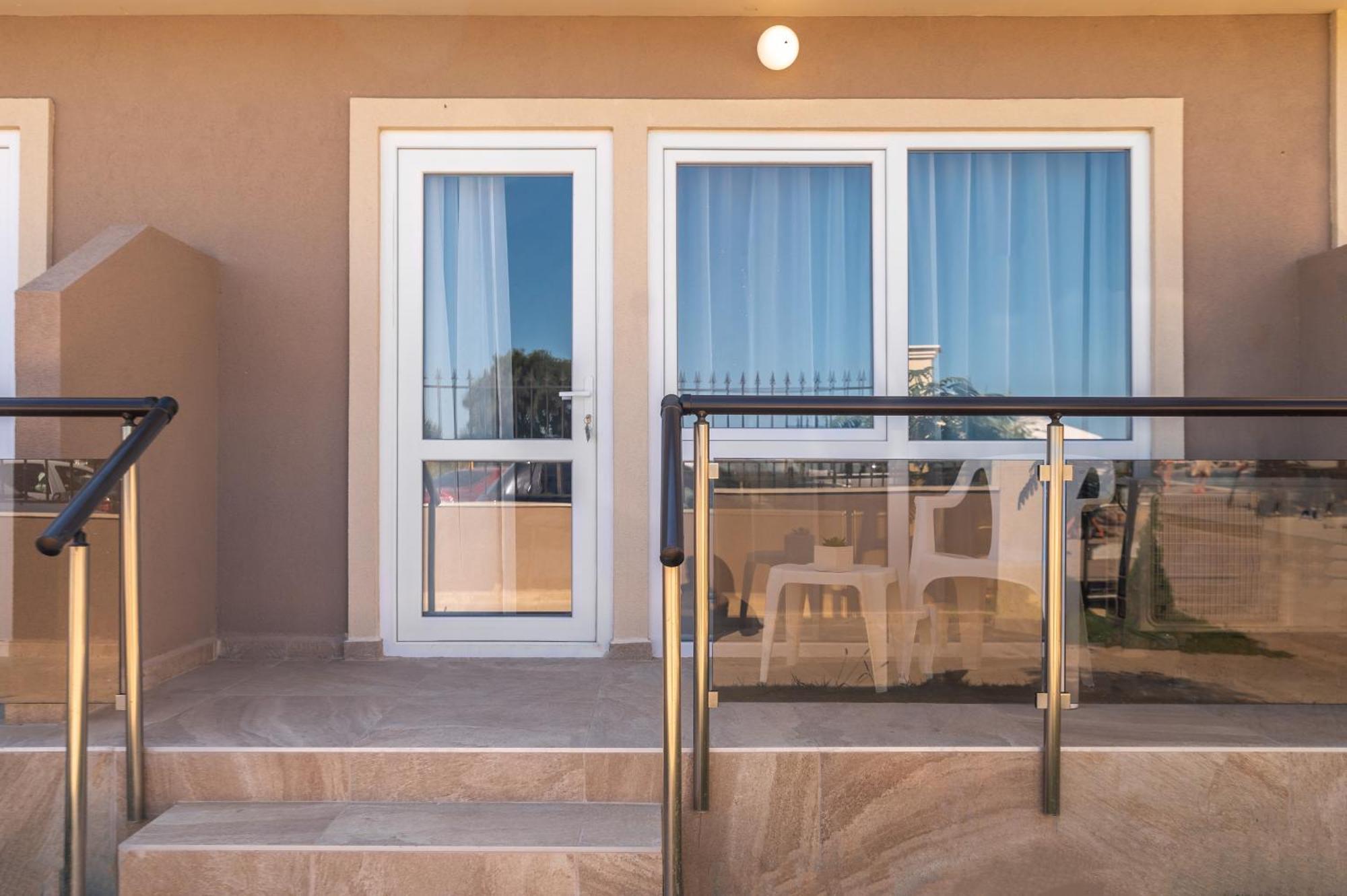קרנבו Speranta Hotel & Villas מראה חיצוני תמונה